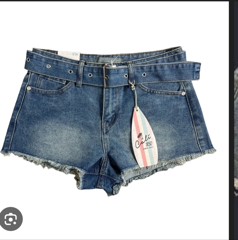 NWT...   Women's Cali 1859 Denim Shorts